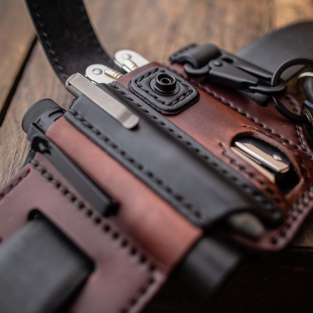 Full-Grain Cowhide Multitool Belt Pouch – Sturdy Leather Holster for Multitools, Flashlights & Pens