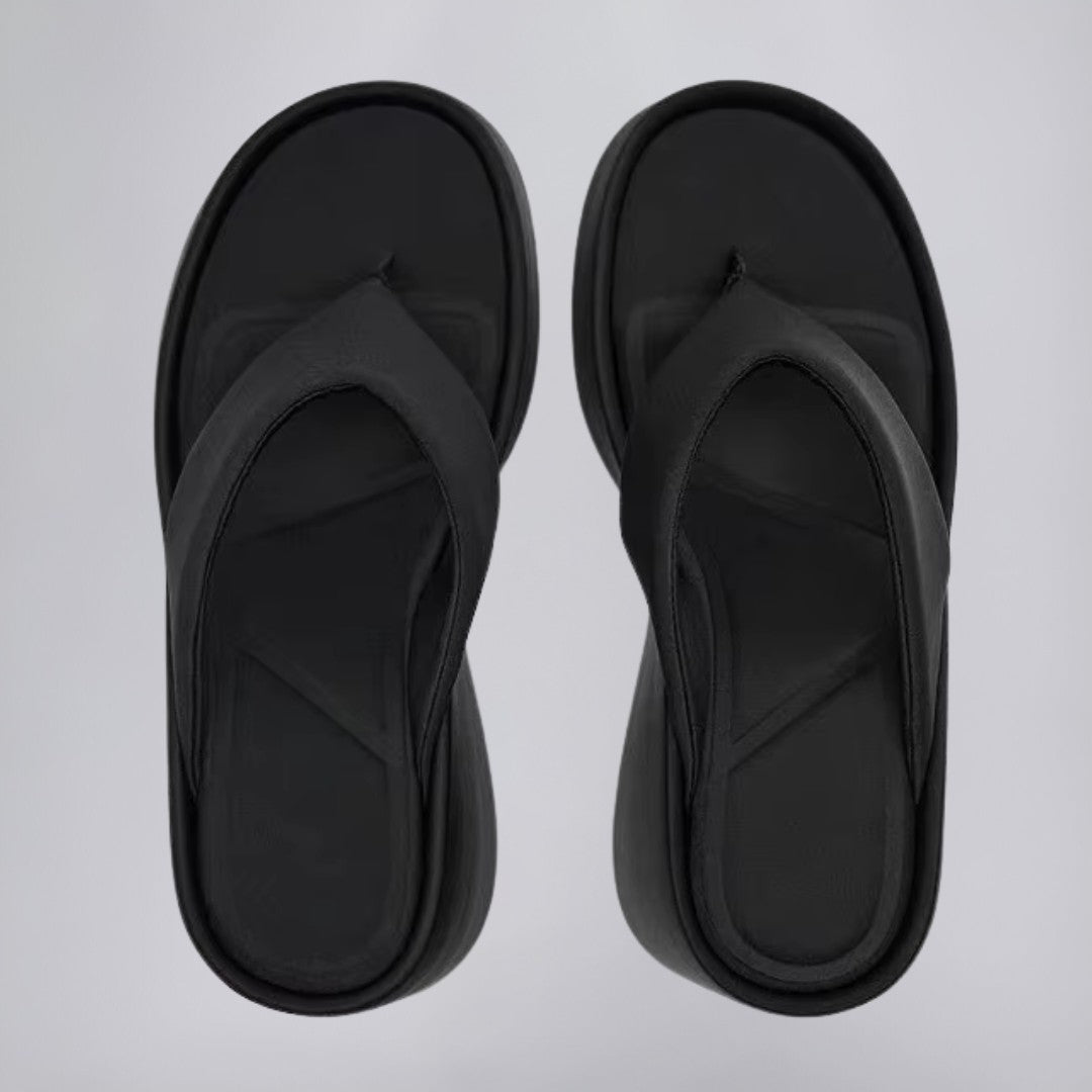 Cushioned Comfort Flip-Flops with Non-Slip Sole – Lightweight Summer Sandals for Beach, Pool & Everyday