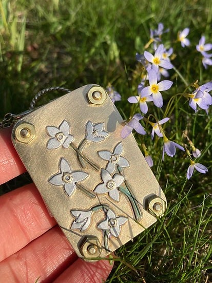 Portable Mini Flower Press and Botanical Keepsake Maker for Crafting