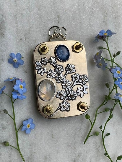 Portable Mini Flower Press and Botanical Keepsake Maker for Crafting