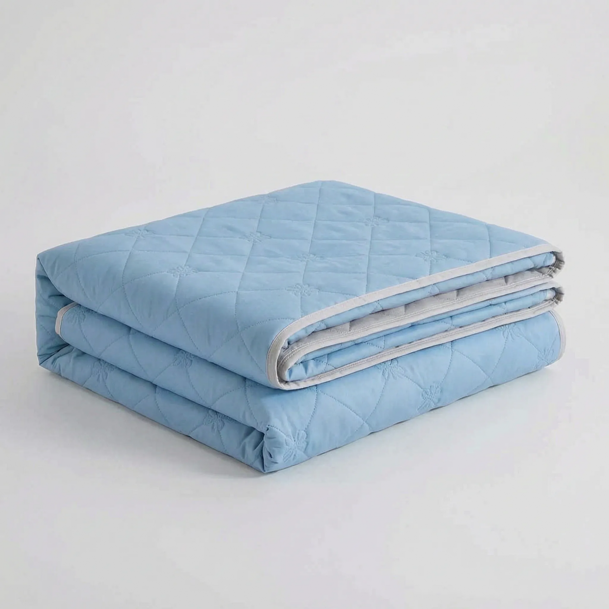 Cooling blanket – light blue