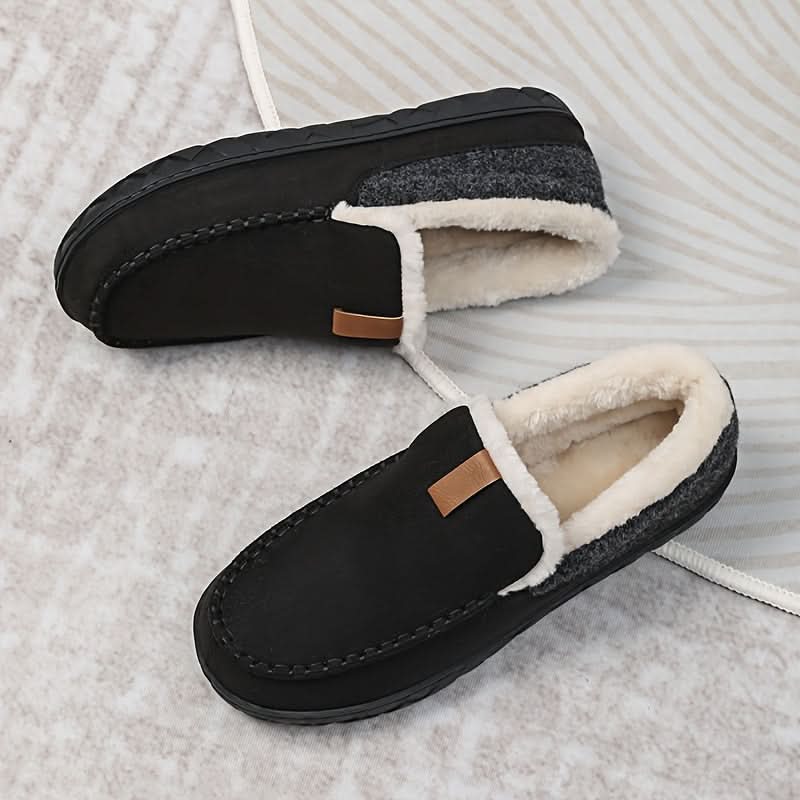 Cosy Sheep's Wool Loafer Slippers - Warm Breathable Indoor House Shoes for Cold Mornings and Relaxing Evenings