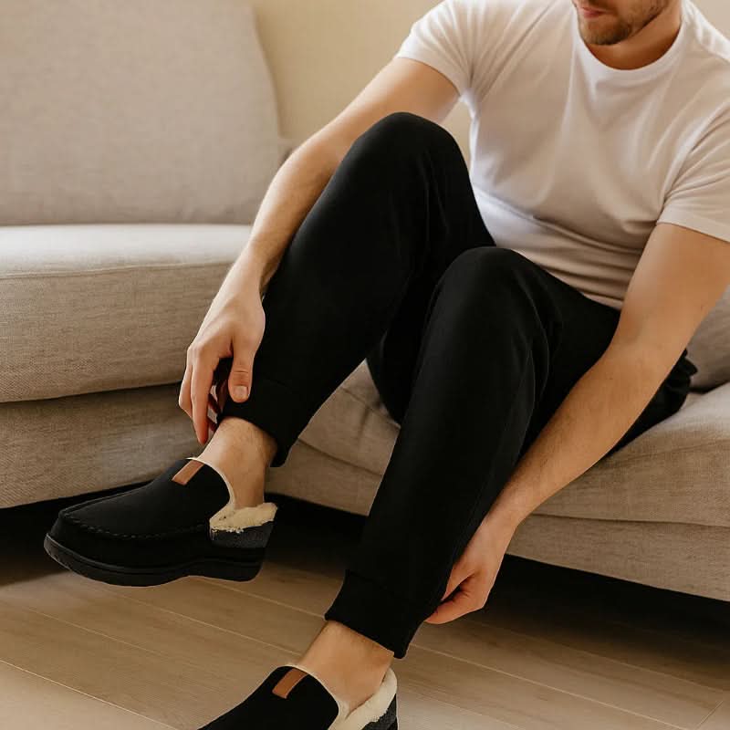 Cosy Sheep's Wool Loafer Slippers - Warm Breathable Indoor House Shoes for Cold Mornings and Relaxing Evenings