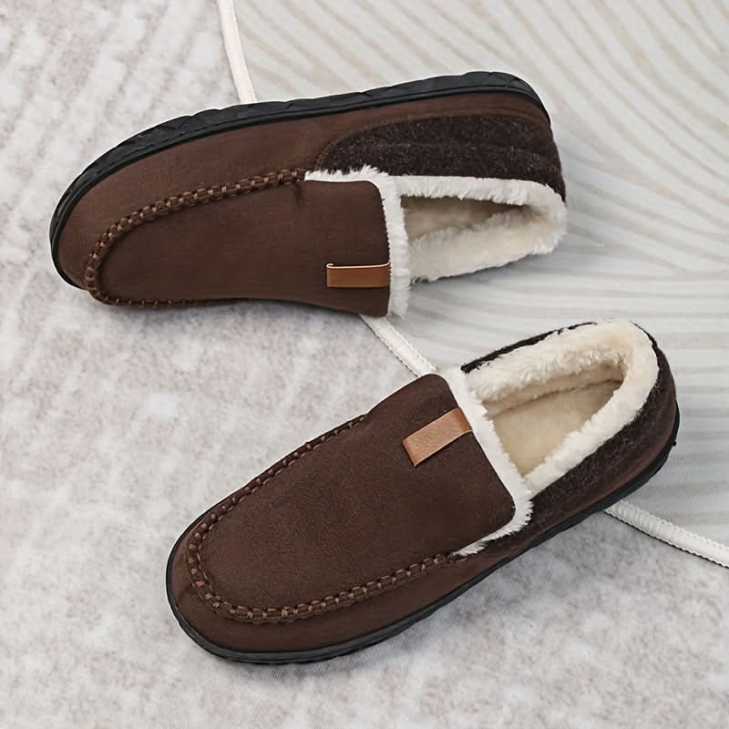 Cosy Sheep's Wool Loafer Slippers - Warm Breathable Indoor House Shoes for Cold Mornings and Relaxing Evenings