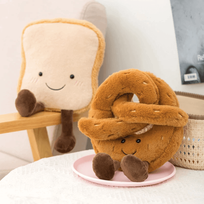 CharlieCuddle | Adorable Soft Plush Toy Pretzel Bread Companion