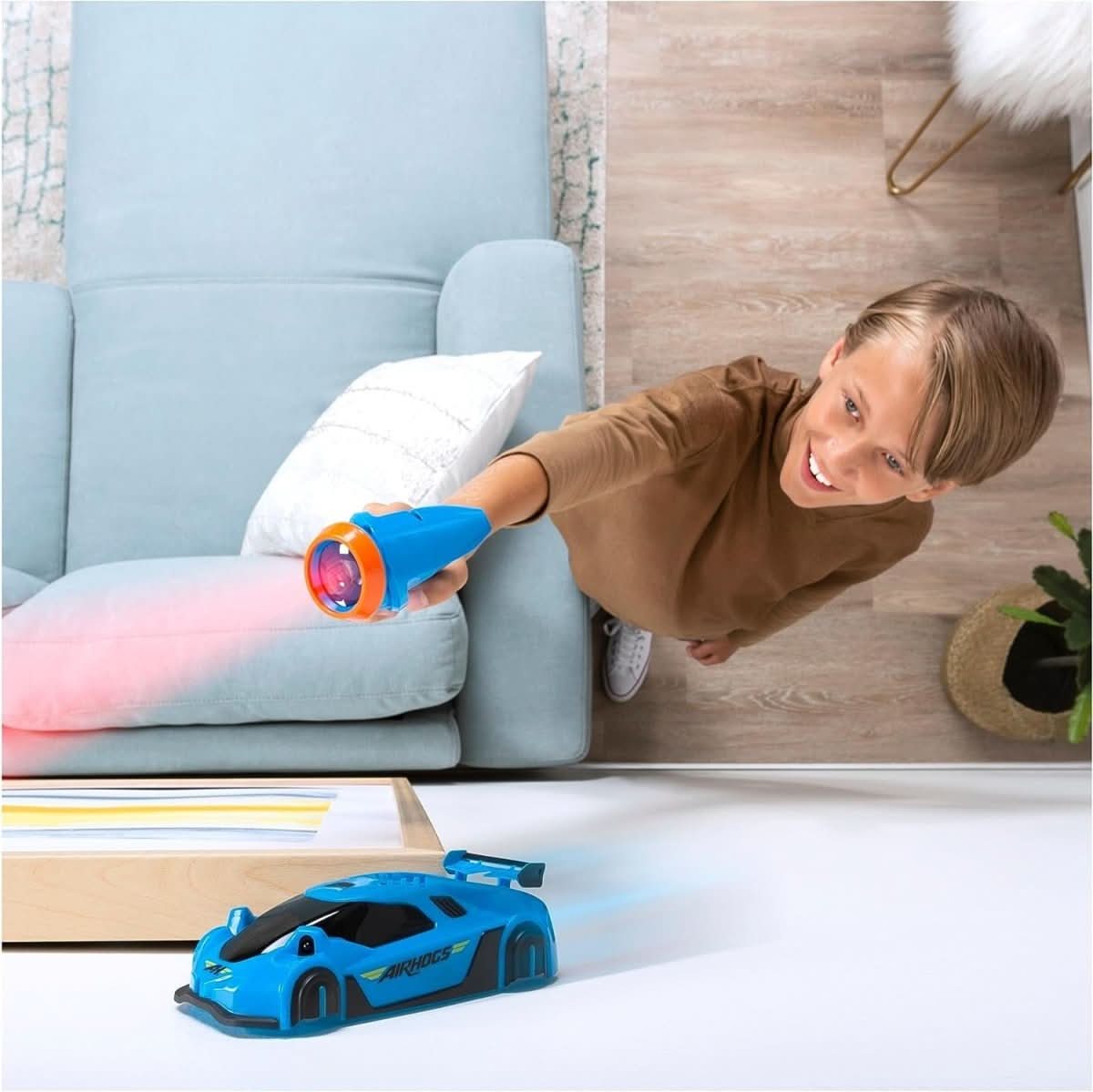 GravityRacer Laser-Controlled Wall-Climbing RC Car – Stunt Racer That Drives on Walls & Ceilings for Kids