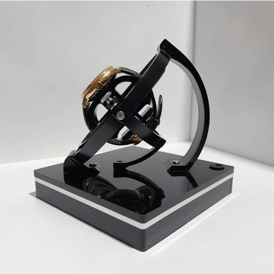 LeoLux | Automatic Single Watch Winder – Silent Rotation Display Box Storage
