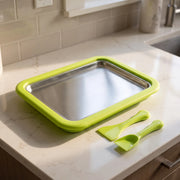 Mini ice cream roll maker with chilled plate