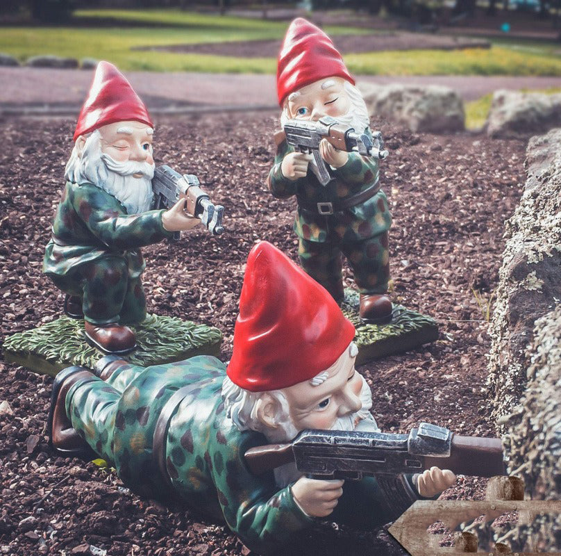 Military Garden Gnome with Camouflage Uniform – Funny Soldier Statue for Yard, Patio & Man Cave Decor