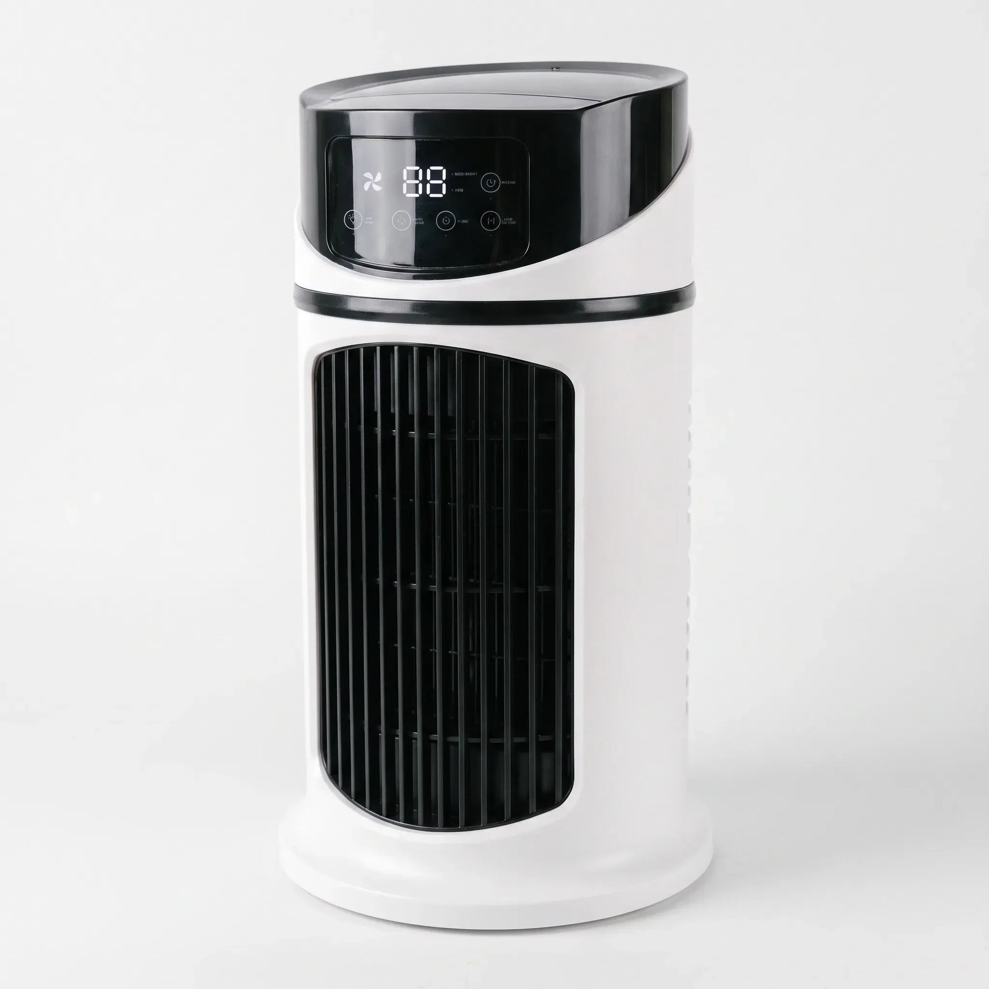 Quiet misting desk fan in white
