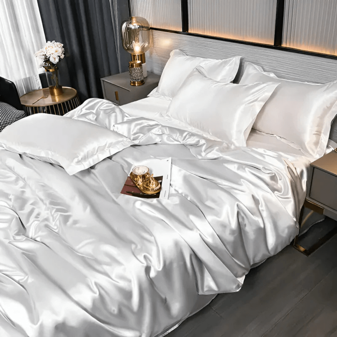 Elegant Premium Silk-look Bed Set – For Smooth, Cooling Comfort and Elegant Year-round Sleep