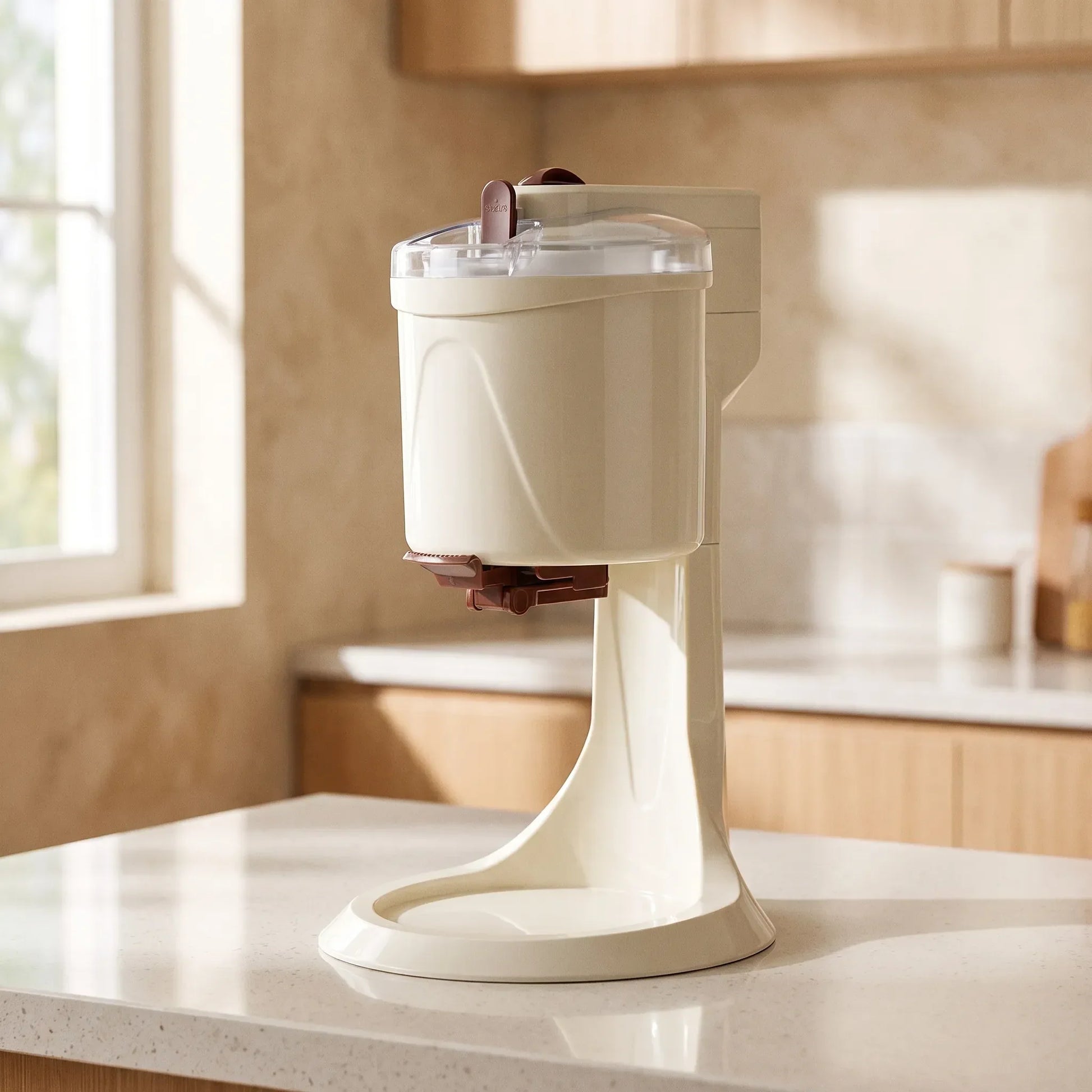 Countertop soft serve ice cream maker for home