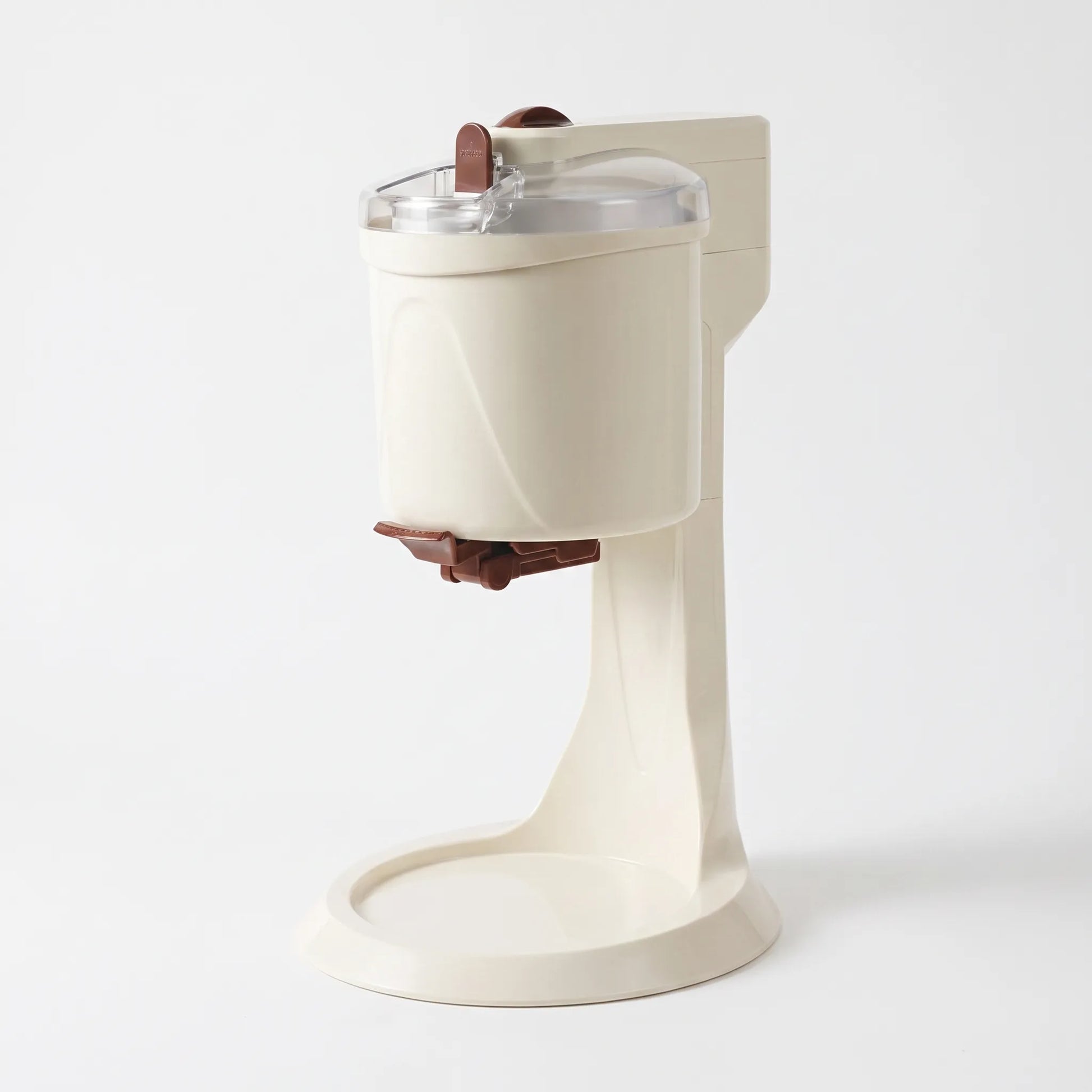 Clear lid view of ice cream churning