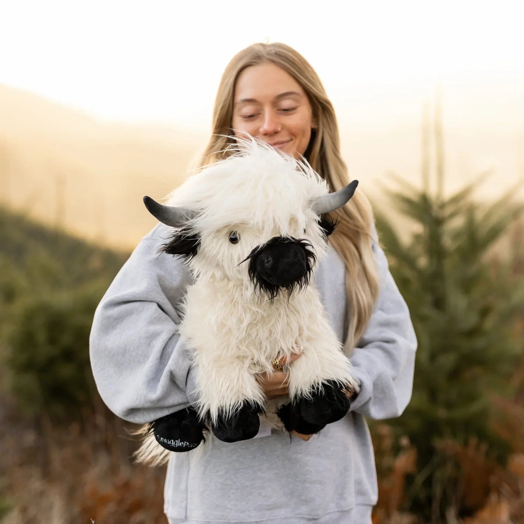 HighlandHug | Jumbo White and Black Highland Cow Plush Toy