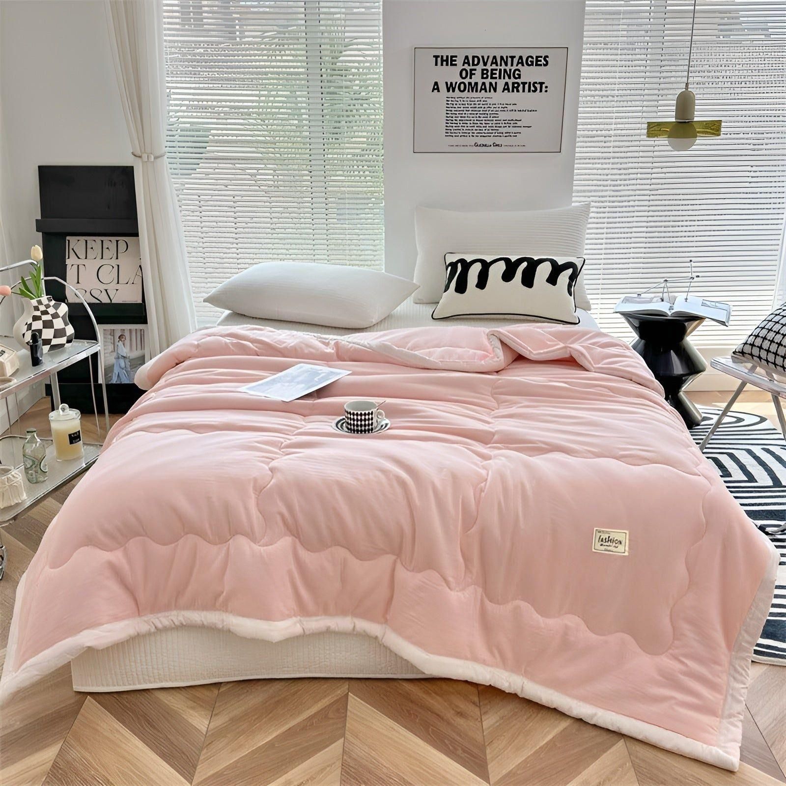 Ultra-Lightweight Cooling Fiber Duvet – Breathable Summer Comforter for Restful Sleep in Four Colors