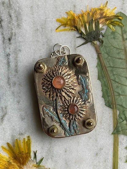 Portable Mini Flower Press and Botanical Keepsake Maker for Crafting