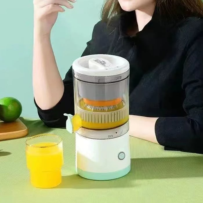 Portable Electric Citrus Juicer | Cordless Automatic Fruit Juice Squeezer
