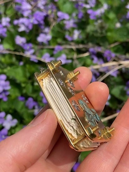 Portable Mini Flower Press and Botanical Keepsake Maker for Crafting