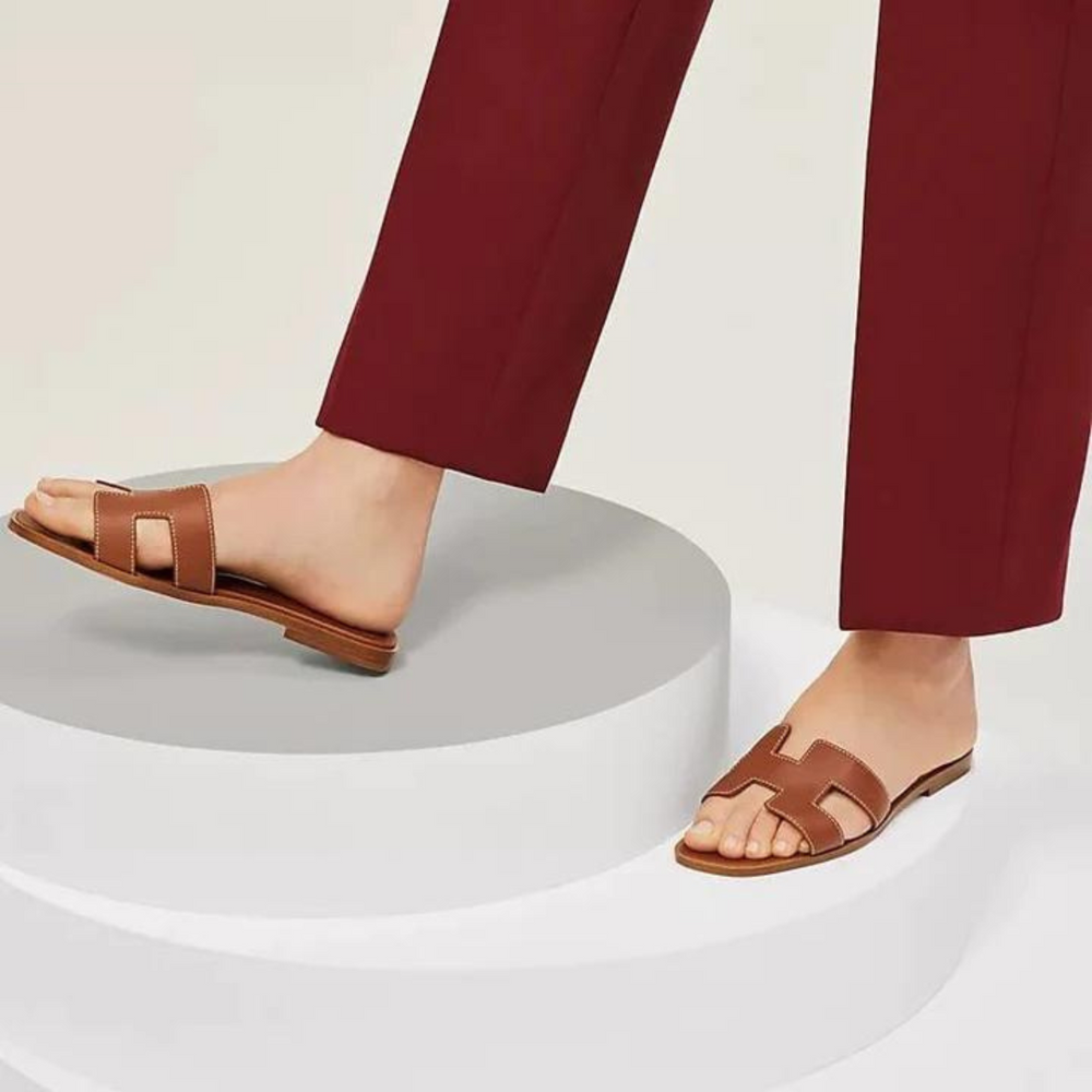 Elegant H-Strap Slide Slippers for Women – Soft Comfortable Flat Sandals for Beach, Home & Everyday Wear