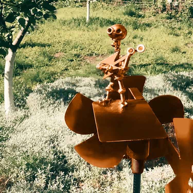 Handcrafted Metal Wind Spinner with Rock Band Design – Weatherproof Steel Garden Windmill Decor for Yard & Terrace