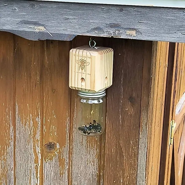Effective Carpenter Bee Trap for Outdoors – Chemical-Free Wooden Bee Catcher Protecting Decks, Fences & Eaves